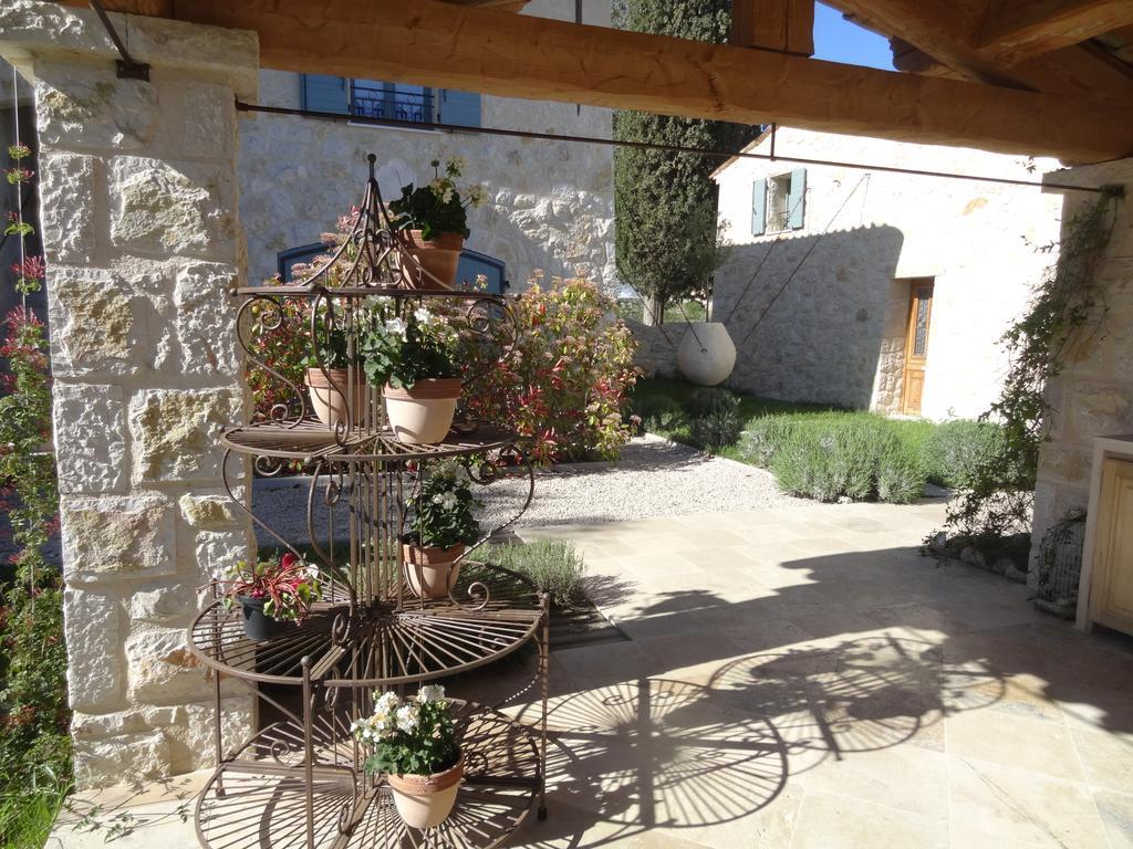 Les 4 Elements Bed and Breakfast Tourrettes-sur-Loup Buitenkant foto